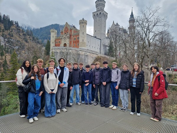 Cao đẳng Richard Collyer 9