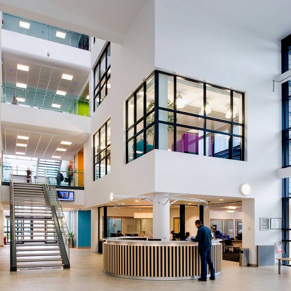 Cao Đẳng Thành Phố Portsmouth 7